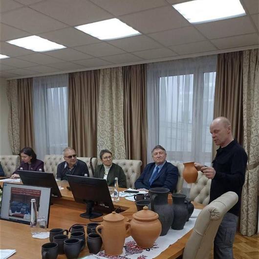 ЧОРНАГЛЯНЦАВАНАЯ КЕРАМІКА СВІСЛАЧЧЫНЫ - ПРАПАНУЕЦЦА ДЛЯ ЎКЛЮЧЭННЯ Ў СПІС ГІСТОРЫКА-КУЛЬТУРНЫХ КАШТОЎНАСЦЕЙ КРАІНЫ