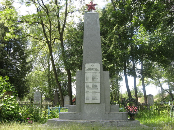 Брацкая магіла савецкіх воінаў (28 чал.)