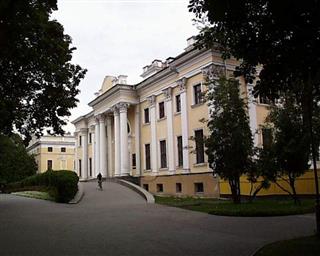 Палацава-паркавы ансамбль: палац Румянцавых і Паскевічаў