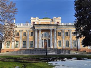 Палацава-паркавы ансамбль: палац Румянцавых і Паскевічаў