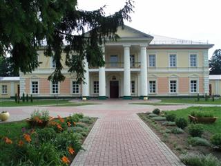 Комплекс былой сядзібы: сядзібны дом з флігелямі