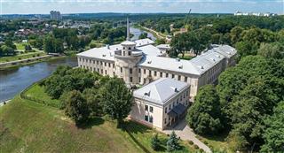 Ансамбль Новага замка: палац з двума флігелямі