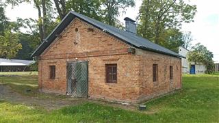 Былая сядзіба: гаспадарчыя пабудовы