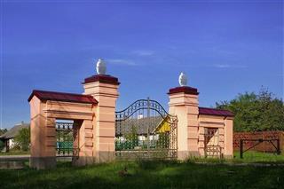 Комплекс былой сядзібы "Альберцін": брама