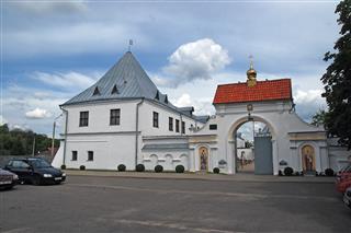 Комплекс Мікольскага манастыра ў межах агароджы: жылы дом (шпіталь)